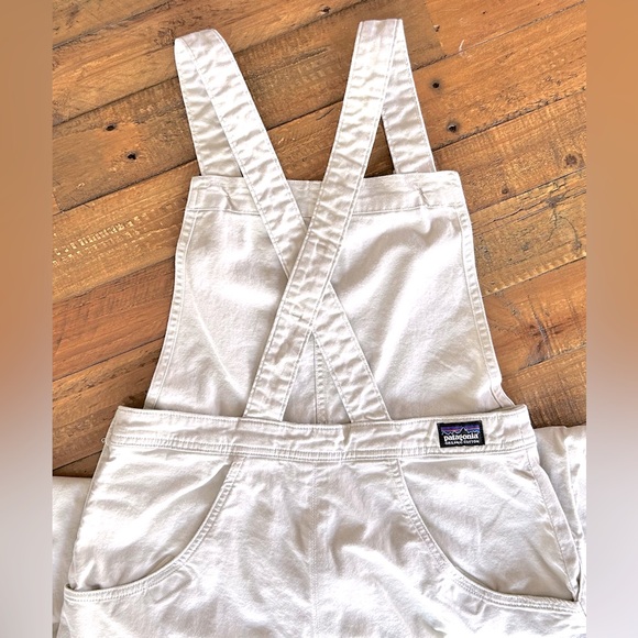 ***SOLD***
Patagonia Crop Overalls - Picture 3 of 8